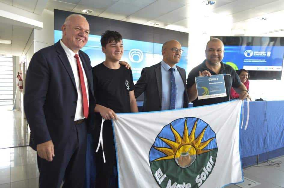 Winner of the Premio Uruguay Circular