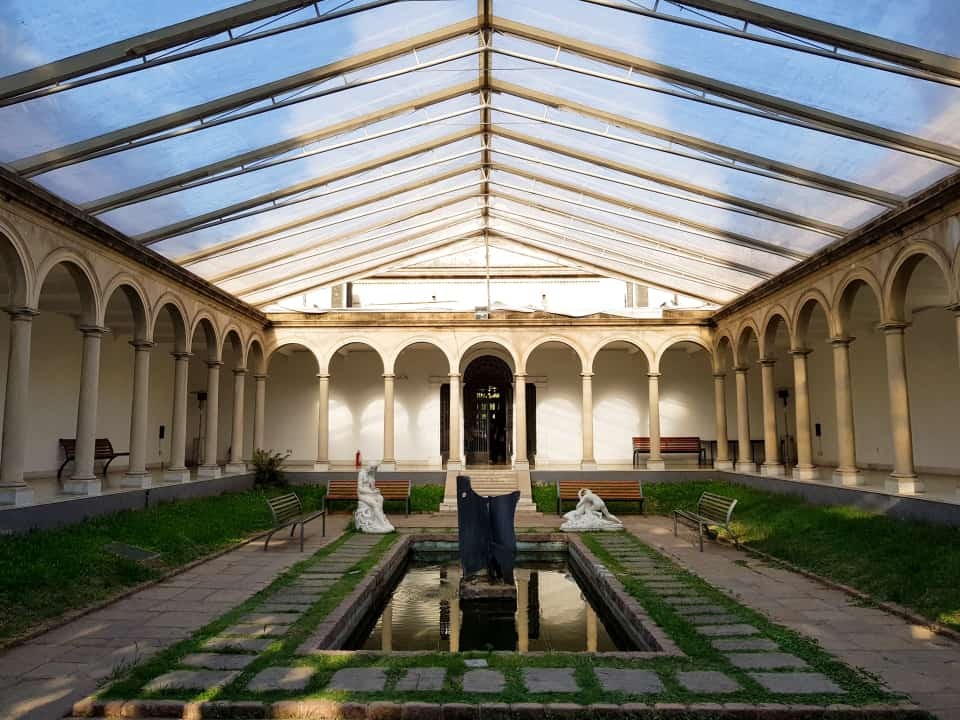 Indoor courtyard