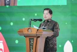 Bappenas minster Suaharso delivering a speech at the Green Economy Expo 2024 in Indonesia