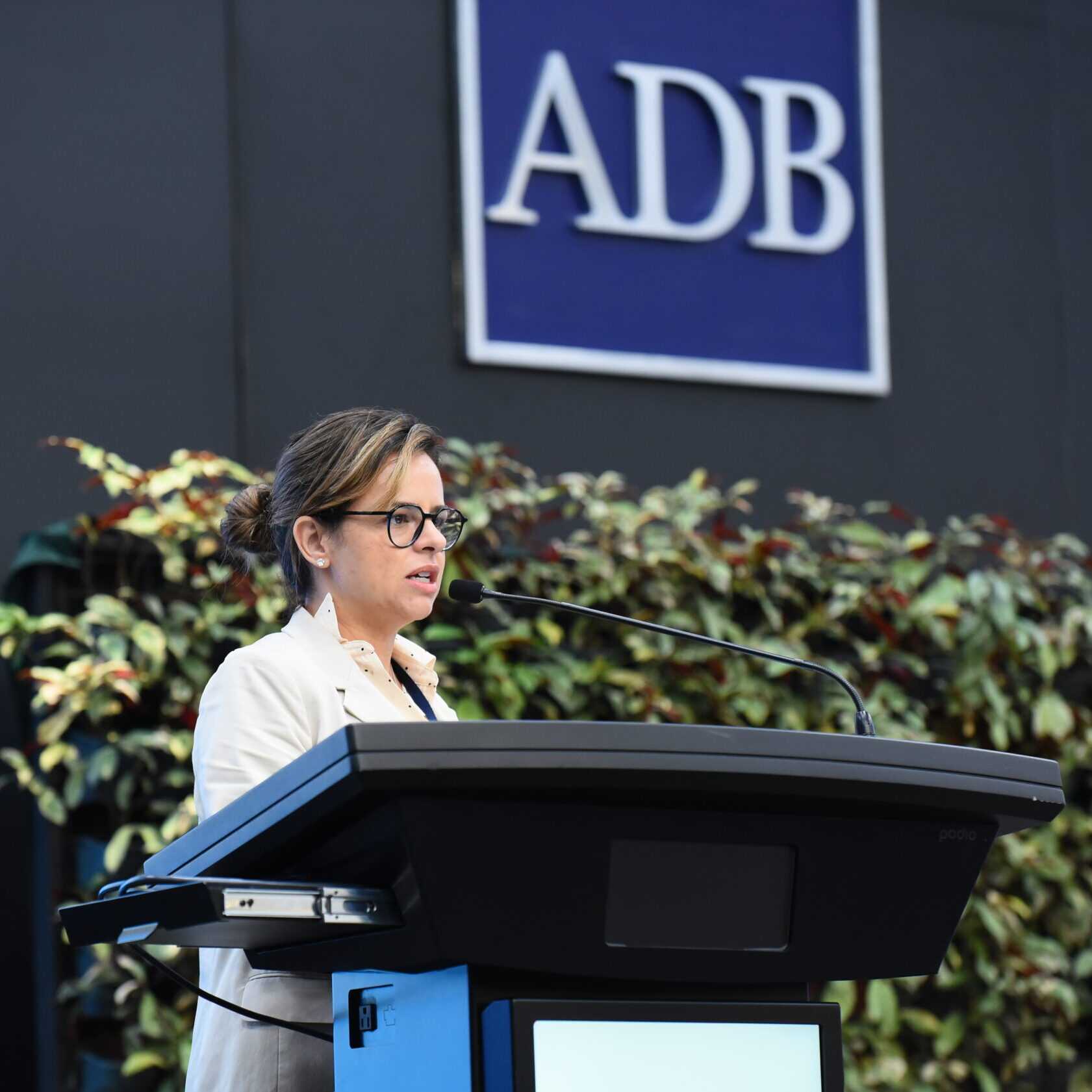 Luciana Fontes de Meira, Programme Officer, Economic and Trade Policy Unit, UNEP at the Coalition of Finance Ministers for Climate Action - Manila Philippines